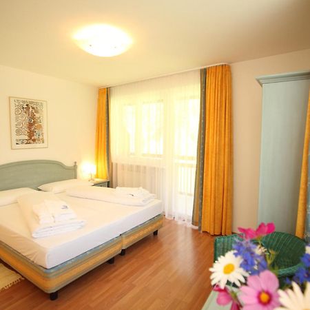 Hotel Bad Salomonsbrunn Anterselva di Mezzo Kültér fotó