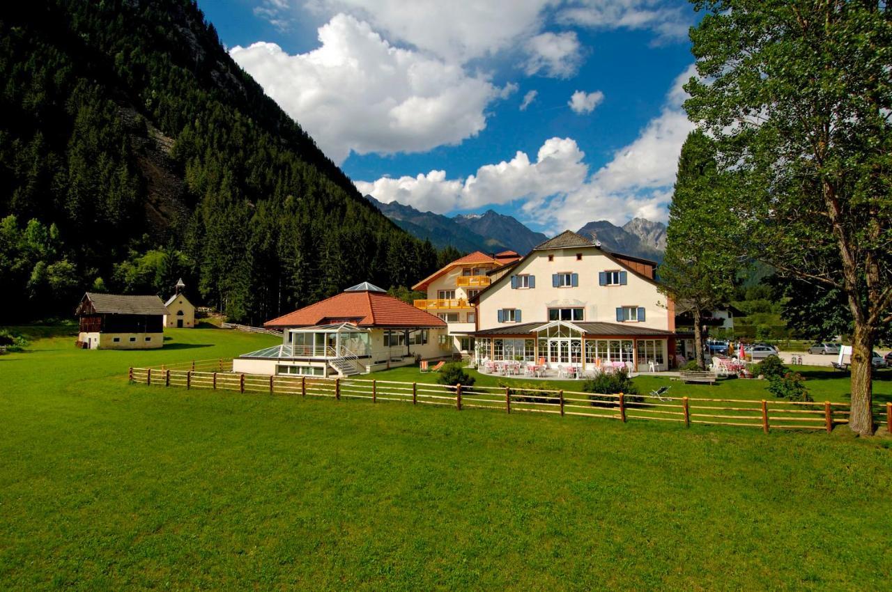 Hotel Bad Salomonsbrunn Anterselva di Mezzo Kültér fotó