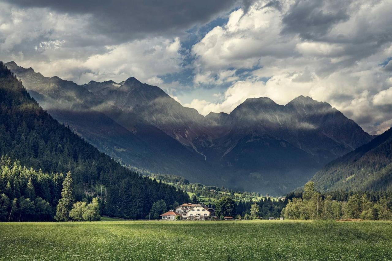 Hotel Bad Salomonsbrunn Anterselva di Mezzo Kültér fotó