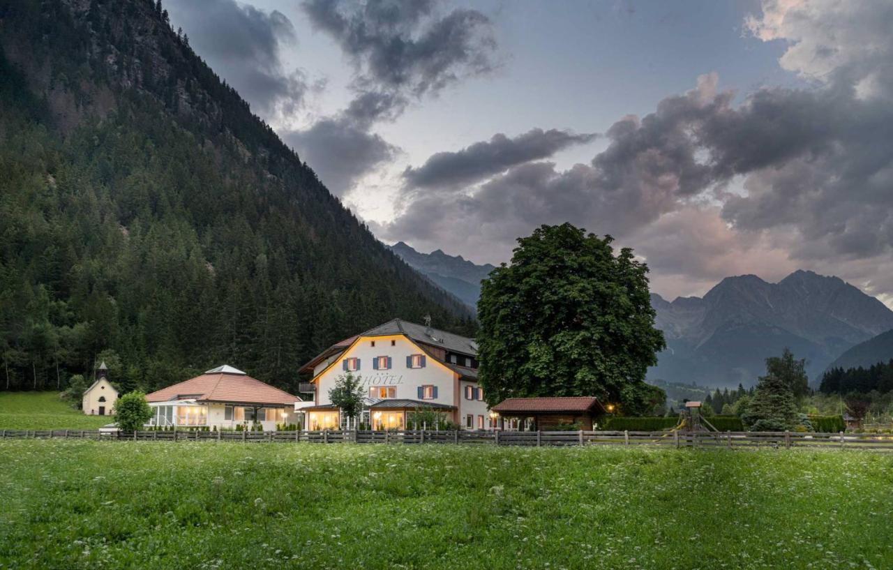 Hotel Bad Salomonsbrunn Anterselva di Mezzo Kültér fotó