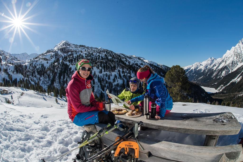 Hotel Bad Salomonsbrunn Anterselva di Mezzo Kültér fotó